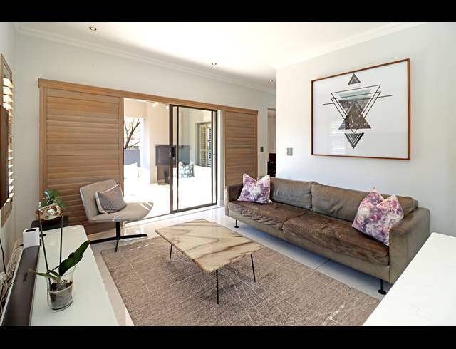 5 BEDROOM HOUSE FOR SALE IN BEVERLEY